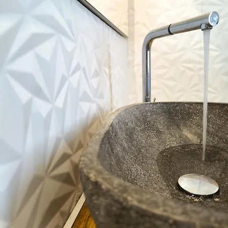 公寓 Sg Luxury - My Island 佩斯基耶拉德加达